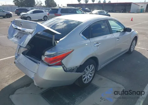 2015 Nissan Altima 2.5 S z USA, uszkodzony, nr VIN 1N4AL3AP2FC222450